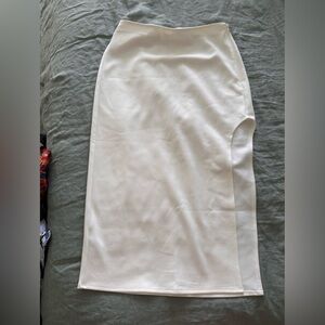 Abercrombie and fitch White skirt NWOT